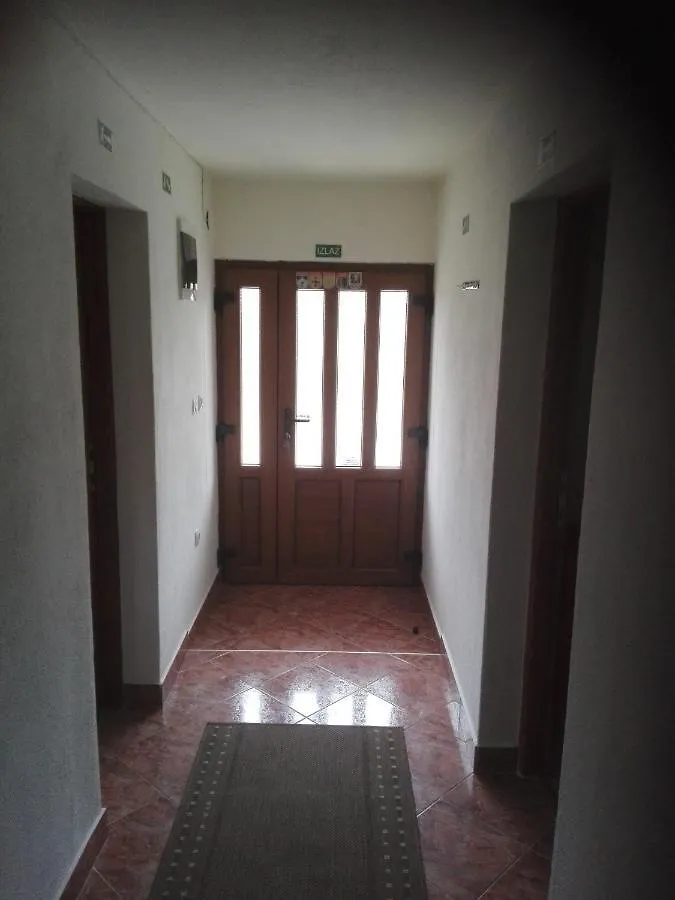 Daire Apartman Mislav Gračac Hırvatistan